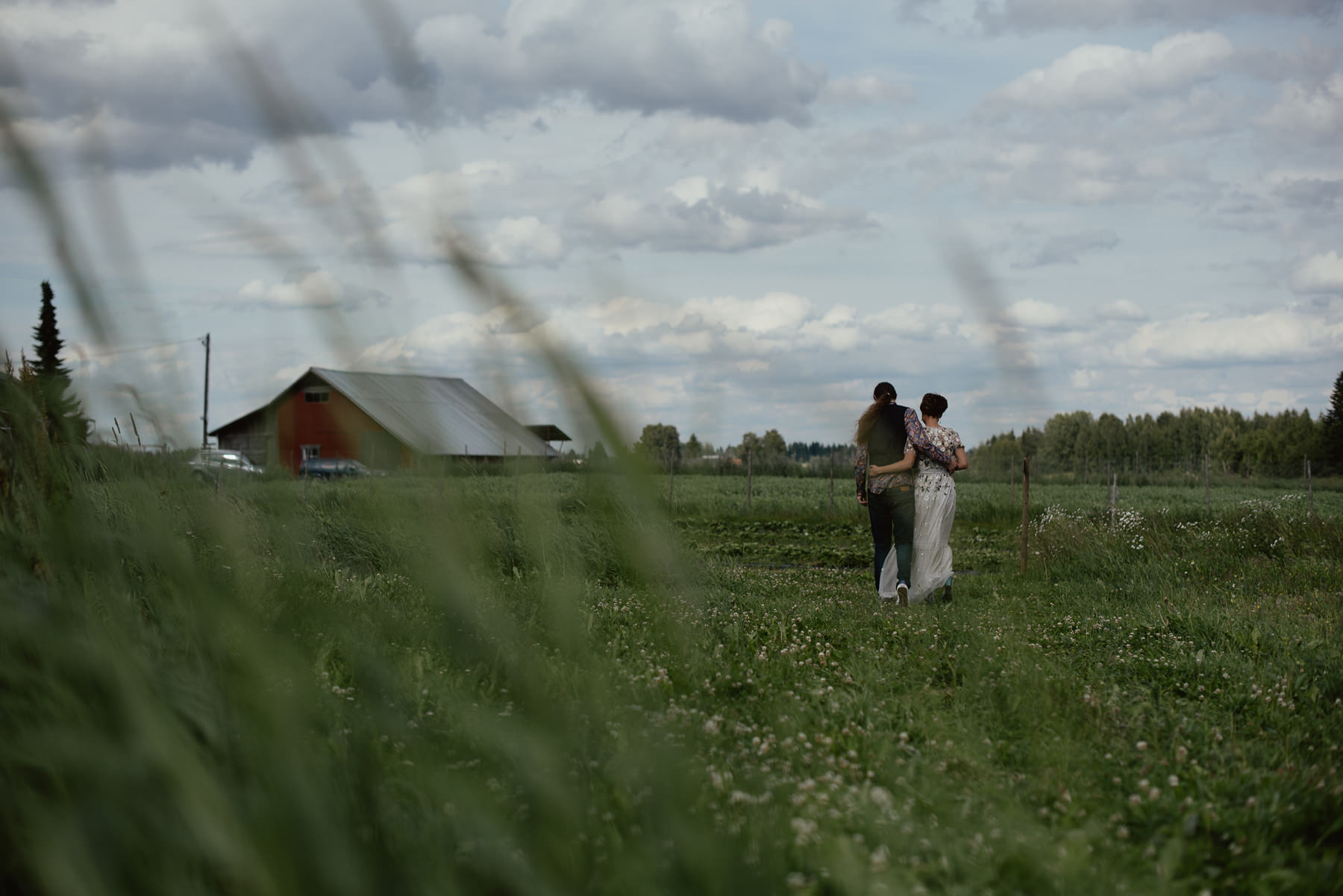 058-diy-backyard-wedding-finland