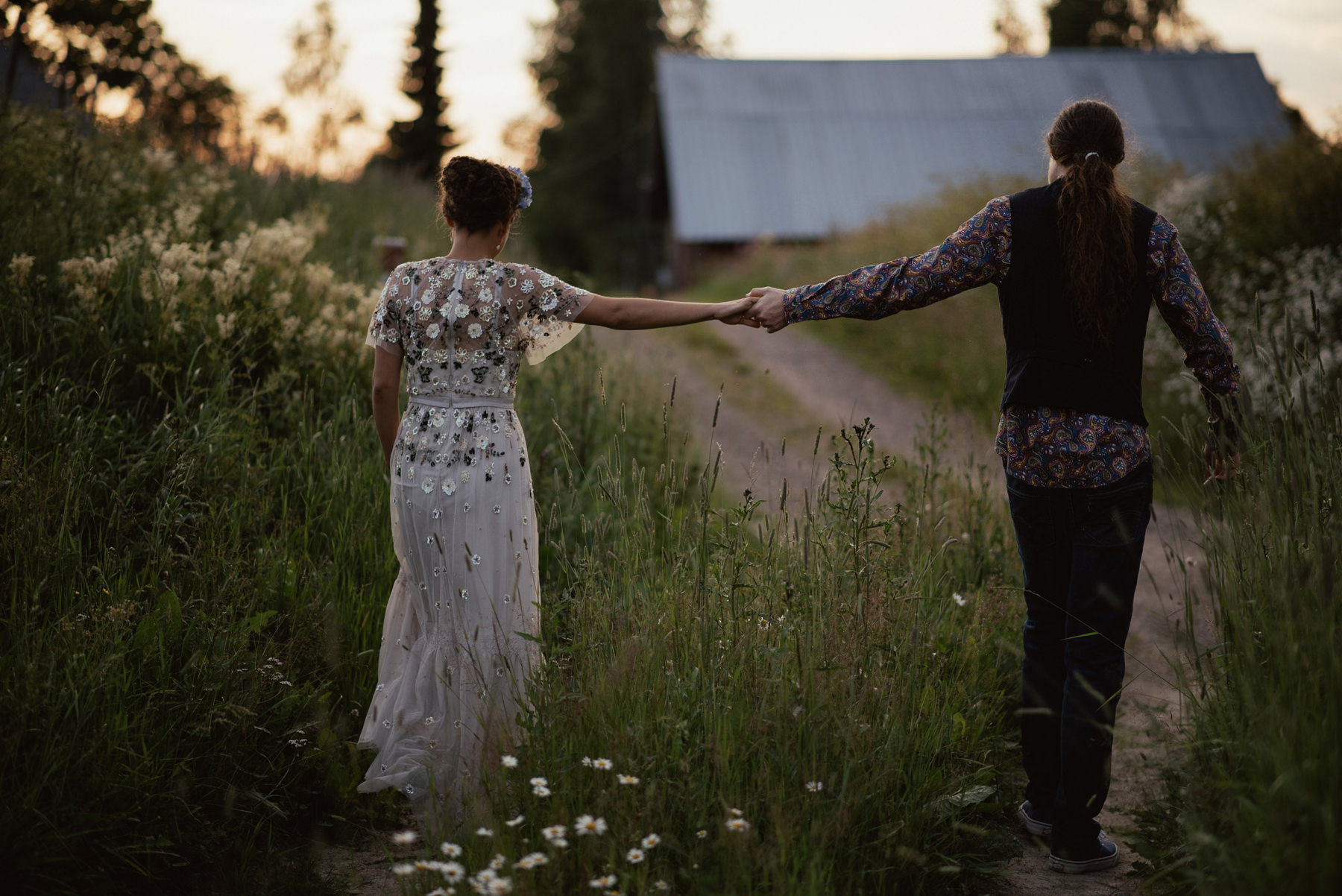 103-diy-backyard-wedding-finland